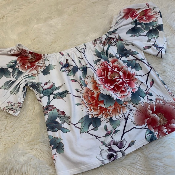 Crop Top - Picture 2 of 4